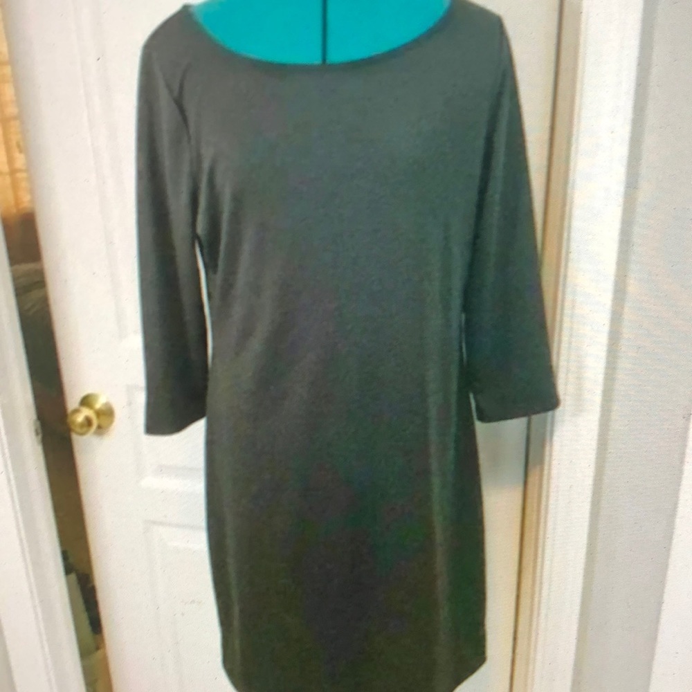 Old navy casual little black comfy relaxed crew neck sleeve